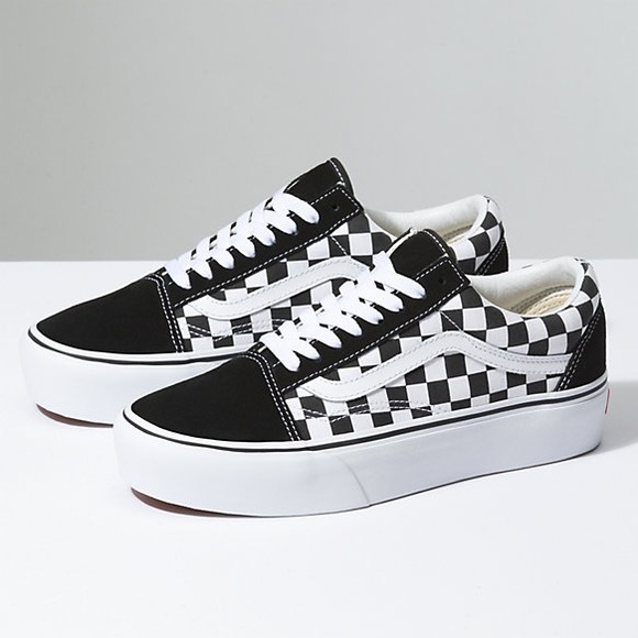 old skool checkered vans platform
